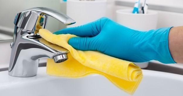 Detailed office detail cleaning